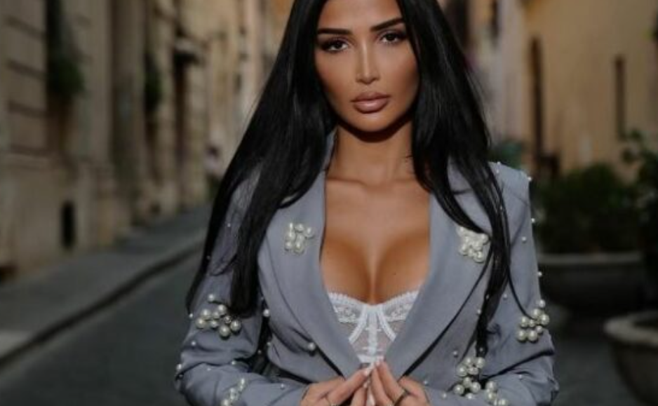 Xheneta zmadhoi gjoksin, publikon foto të “nxehta nga palestra!