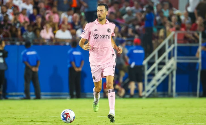 Busquets i jep fund karrierës në fund të sezonit