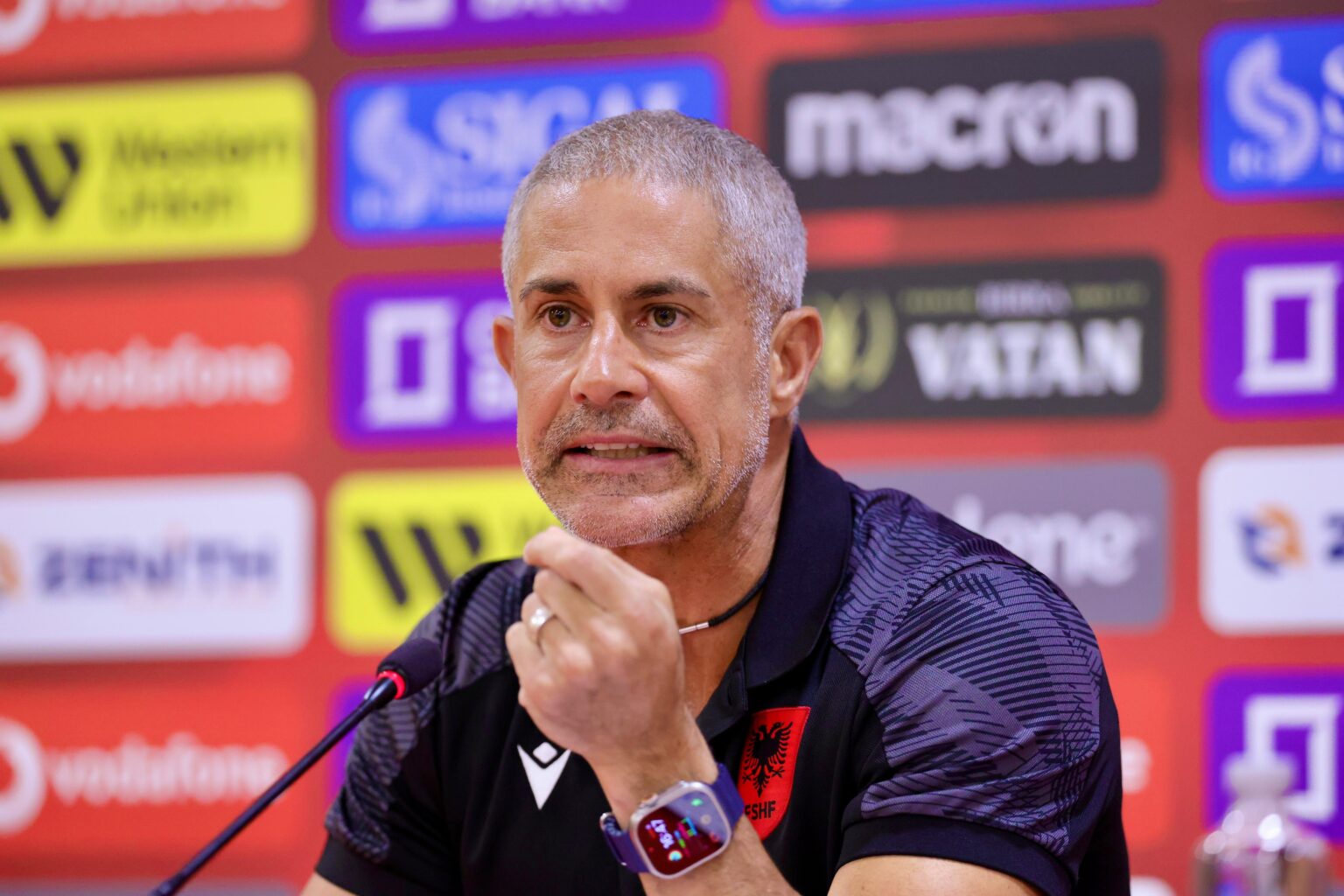 Silvinjo: Fituam një ndeshje shumë të vështirë, jemi në garë