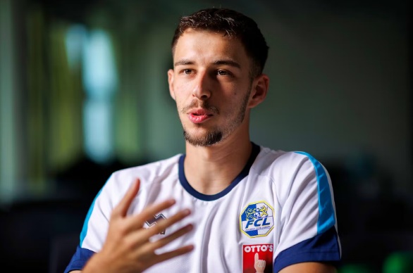 “Kemi qenë në kontakt prej kohësh”, Drejtori i kombëtares së Zvicrës shpejgon zgjedhjen e Adrian Bajramit