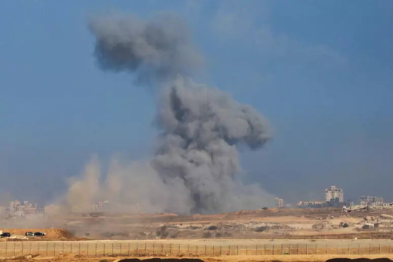 Bombat izraelite pranë spitaleve vrasin 83 persona