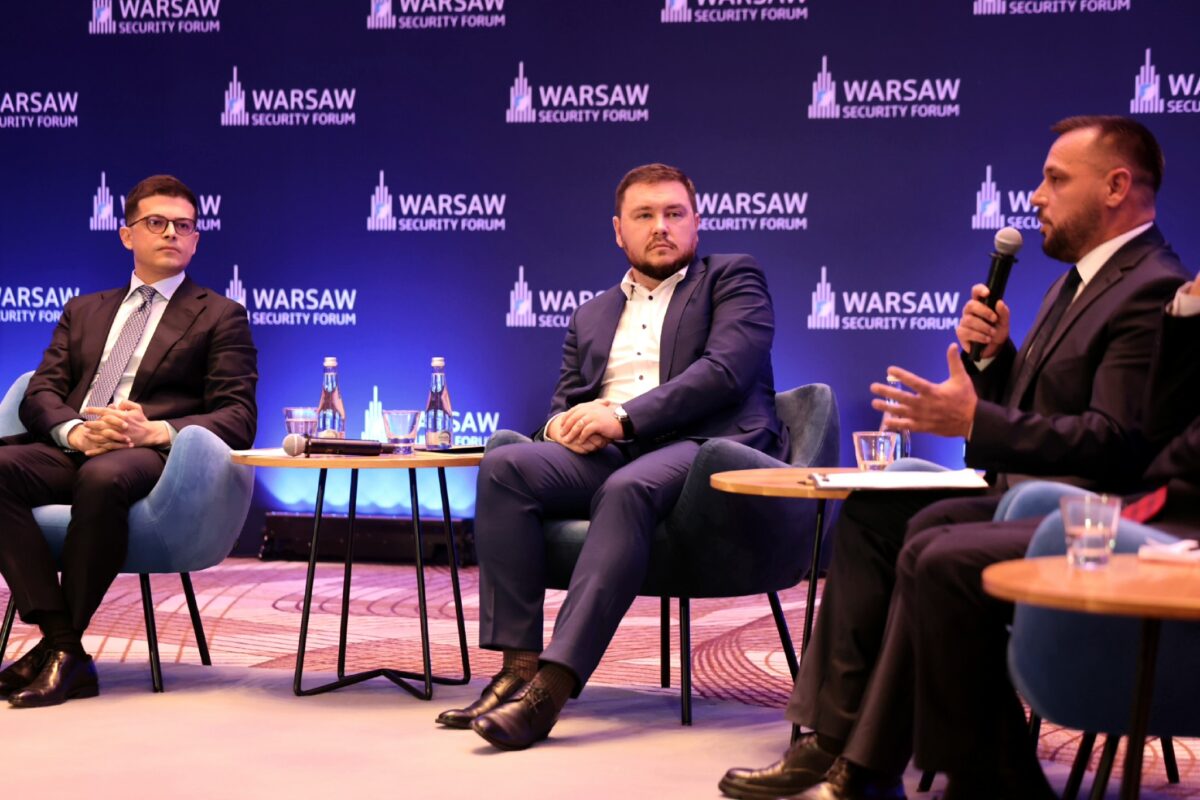 Maqedonci thekson rëndësinë e mbrojtjes gjithëpërfshirëse në fushën ushtarake