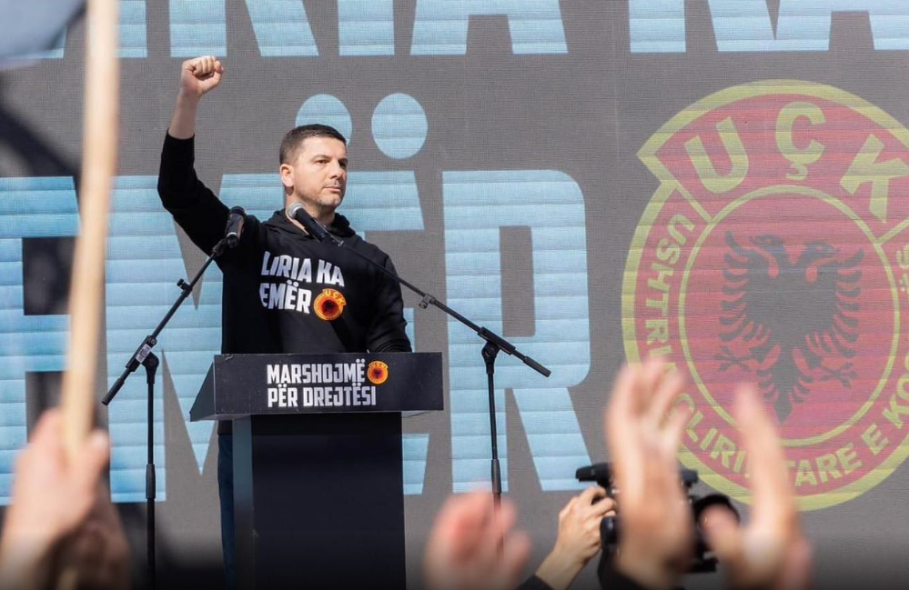 Krasniqi e Haradinaj thërrasin në protestë gjithëkombëtare për mbrojtjen e krerëve të UÇK-së në Hagë