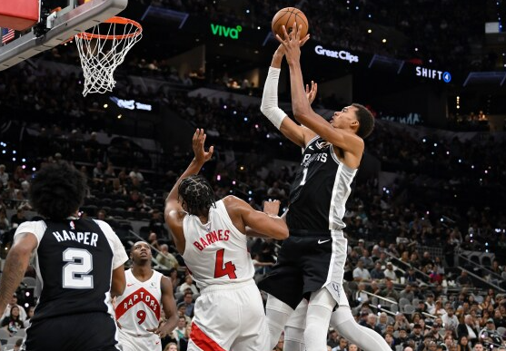 NBA/San Antonio dhe Oklahoma City mbeten të pamposhtura