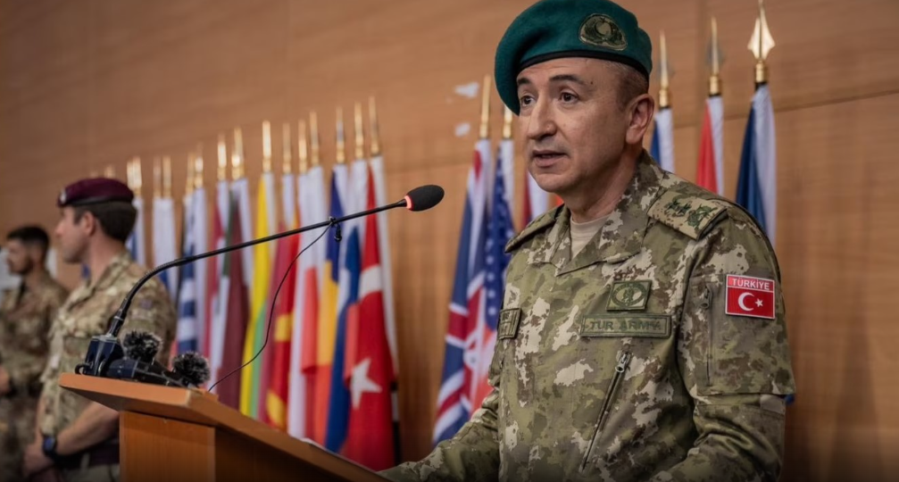 Ulutash rikthehet në komandën e KFOR-it