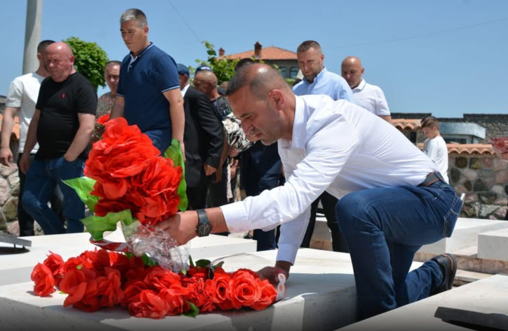 “100 dëshmorë i kam në oborr”, Haradinaj: S’ka familje kosovare pa dhimbje