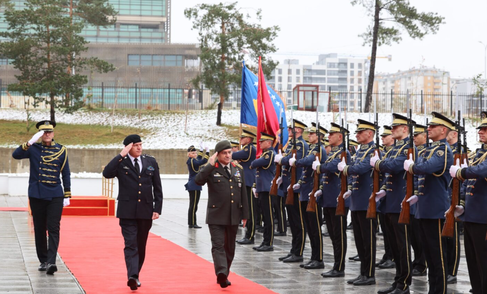 Gjenerallejtënant Bashkim Jashari priti Shefin e Mbrojtjes së Turqisë, flasin për zgjerimin e bashkëpunimit