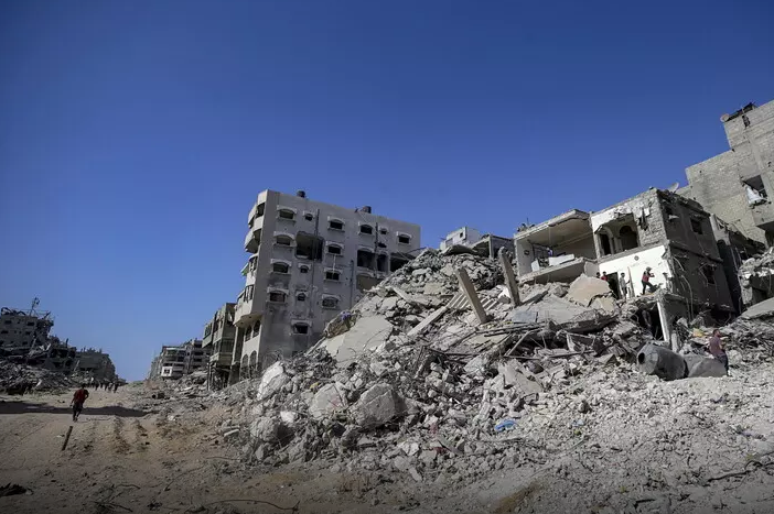 GAZA – OKB fillon operacionin e pastrimit, 80% e ndërtesave të rrënuara
