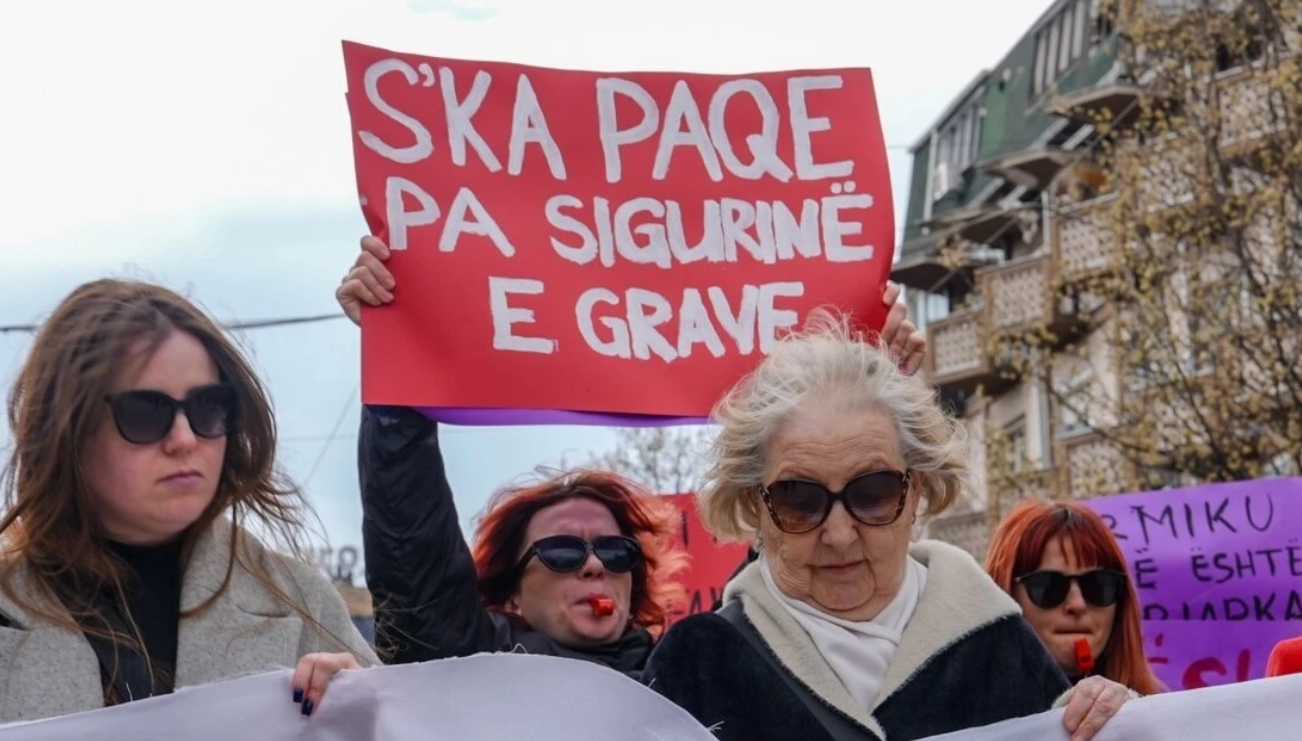 Realiteti në shpërputhje me statistikat: Shumë gra s’ndihen të sigurta natën në Kosovë