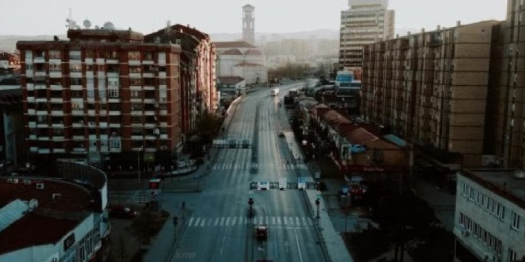Kjo rrugë në kryeqytet mbyllet sonte për qarkullim nga 22:30 deri në 02:00 Kjo rrugë në kryeqytet mbyllet sonte për qarkullim nga 22:30 deri në 02:00