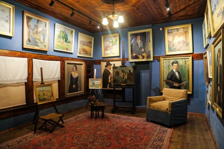 “Ditët e Mios” kthen Korçën në atelie të hapur me 40 piktorë