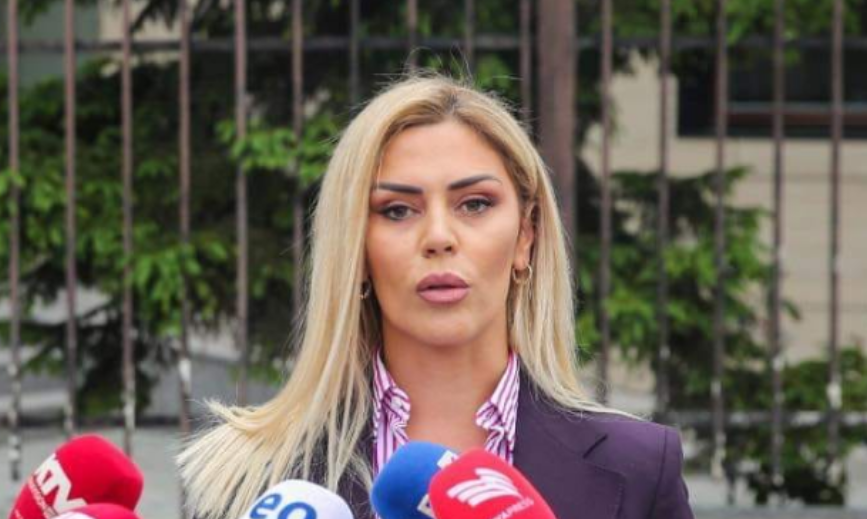 Deliu kritikon Kurtin: Emrat e PDK-së luftuan kundër Serbisë, ti bashkëpunon me Listën Serbe