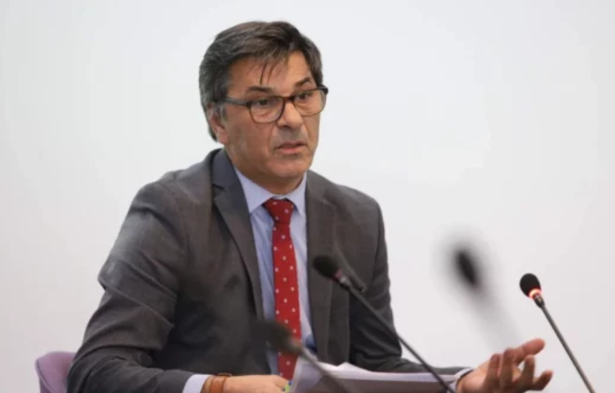 Kryeziu për ‘kabinetin e ri” të Kurtit: Burokraci e keqpërdorim i pushtetit të propozohen 20 ministra në një vend kaq të vogël