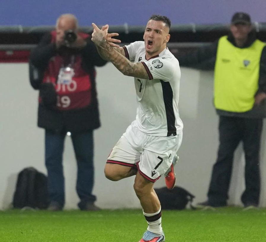 Presidenti Ademi uron Shqipërinë për fitoren ndaj Serbisë: Krenar me ju, kuqezinj!