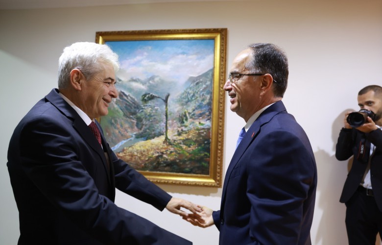 Ahmeti takohet me Begajn para protestës `Drejtësi për Çlirimtarët`