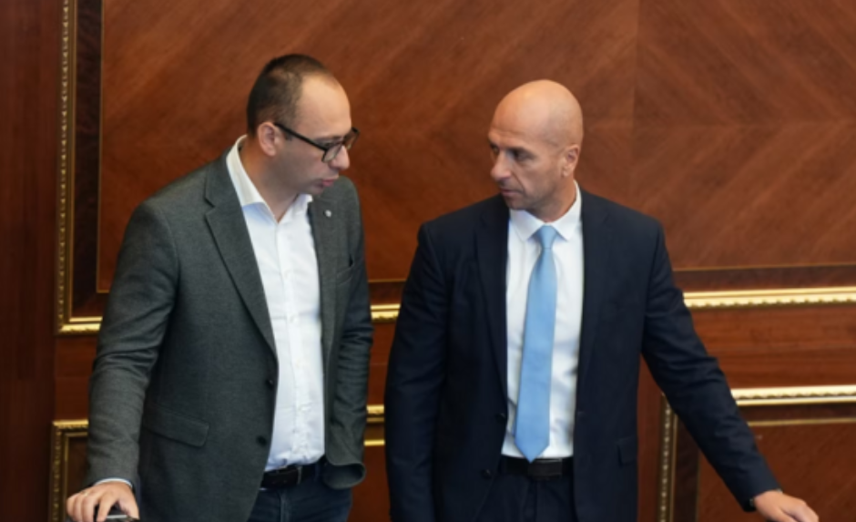 Basha i kërkon ta propozojnë Rashiqin, Simiq: Po silleni si po doni, ne s’e shkelim Kushtetutën, nënkryetari i takon Srpska’s