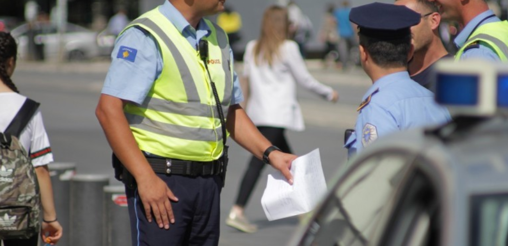 Policia shqiptoi 2049 gjoba trafiku gjatë 24 orëve