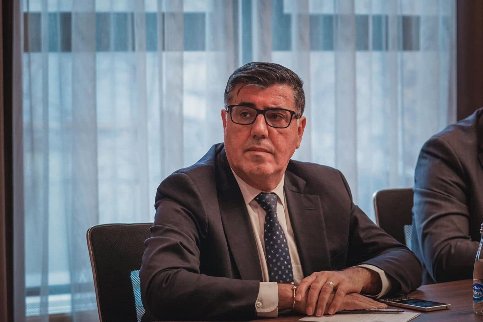 Lutfi Haziri reagon pas marrëveshjes së Xhafer Tahirit me VV-në: “Veprim i papranueshëm dhe në kundërshtim me qëndrimet e LDK-së”