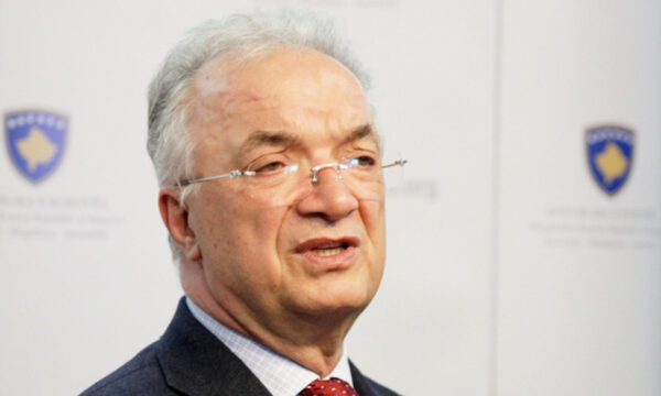 Haliti kritikon udhëtimin e Presidentes dhe Kryeministrit në SHBA: Nëse s’kanë pasur ftesë, pse kanë shkuar atje?