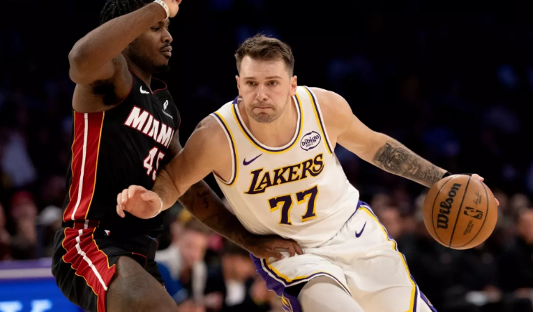Lakers dhe Knicks triumfojnë në ndeshjet kryesore në NBA