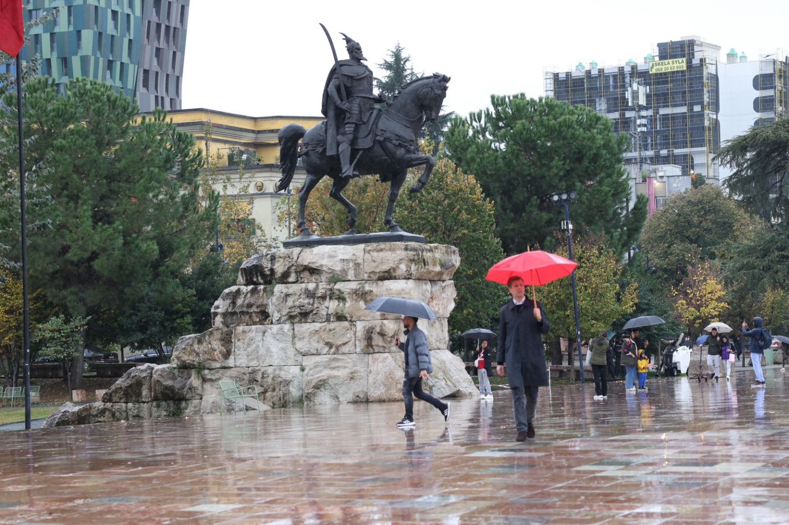 Shqipëri, parashikimi i motit