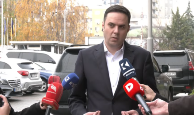 Abdixhiku: Presidentja gaboi kur e mandatoi Konjufcën, qysh në fillim është parë që s’i kanë numrat