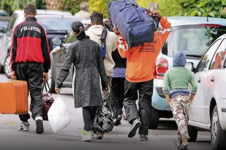 Rënie e dukshme e kërkesave për azil