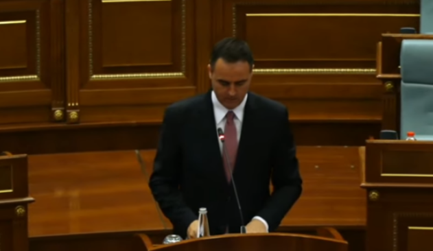 Konjufca e prezanton kabinetin, Kurtin e cakton zëvendës dhe kryediplomat, Bislimit ia bën një vend në “Qeveri”