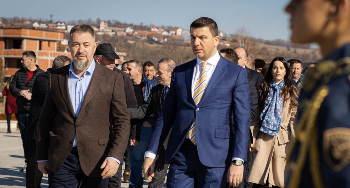 Sami Lushtaku reagon pas dorëheqjes së Memli Krasniqit: Ky është moment për ringjallje dhe unitet të ri në PDK