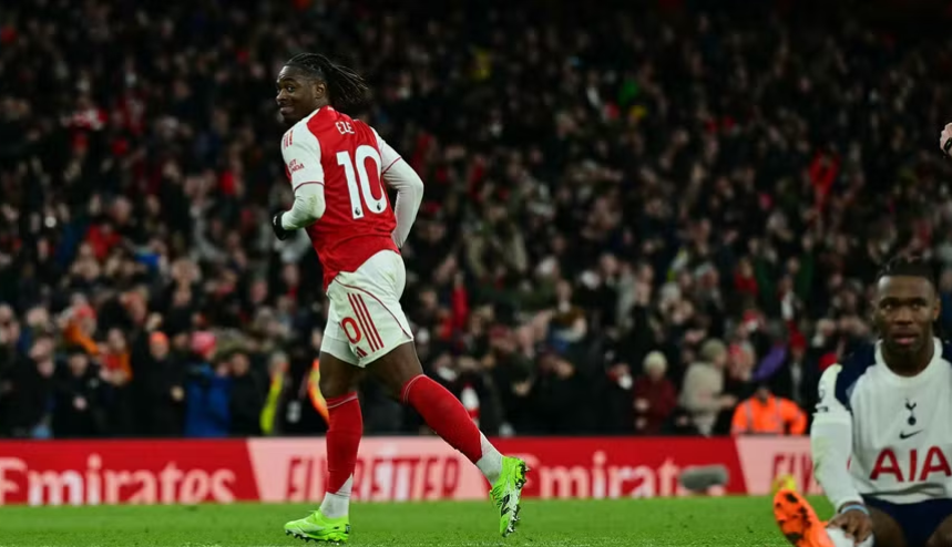 Arsenali deklason Tottenhamin, shkëlqen Eze
