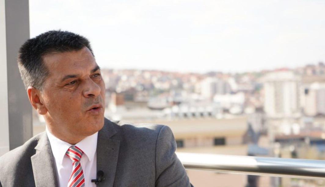 “Nëse është numër më i madh i votave mund të shkohet në rivotim”, Ismet Kryeziu sqaron se çka ndodh në Mitrovicë nëse vërtetohen keqpërdorimet