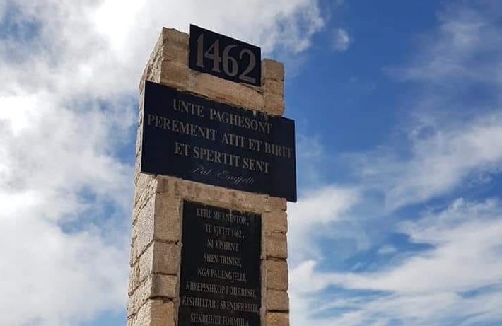 Dokumenti i parë i gjuhës shqipe i shkruar 563 vite më parë në Mat