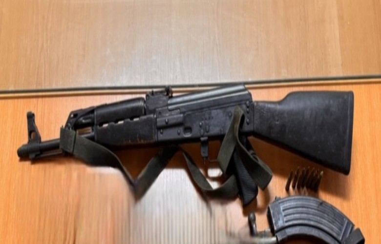 Arrestohet në Prishtinë, i gjenden drogë, armë dhe municion