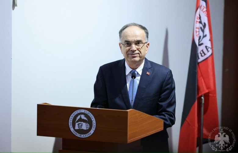 Begaj: Gjuha shqipe, identitet kombëtar që duhet ta mbrojmë me përkushtim