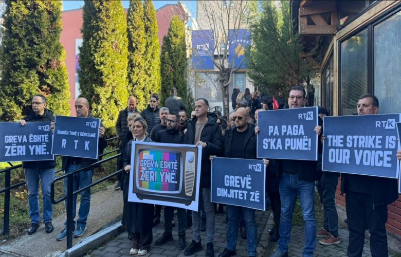 Punëtorët e RTK-së në grevë, transmetuesi publik në krizë financiare
