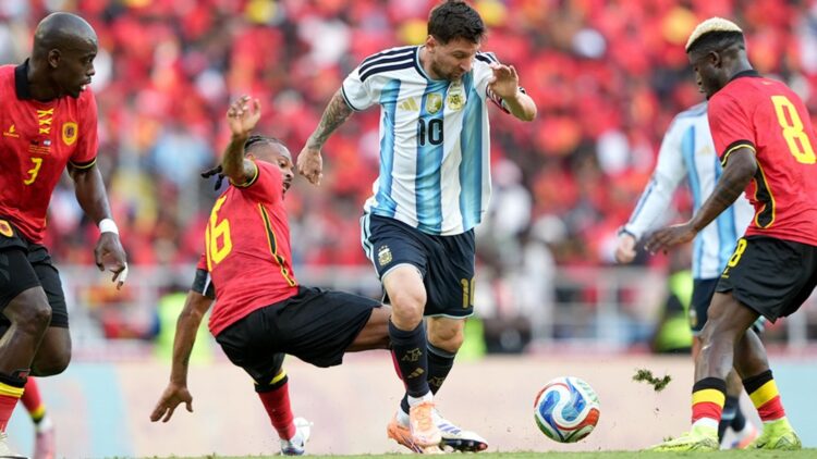 Messi dhe Lautaro, spektakël në Angola