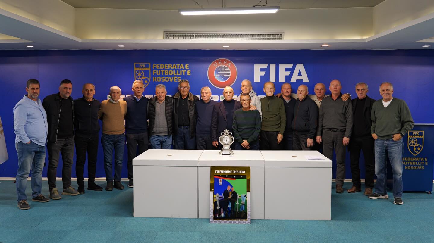 Presidenti Ademi takon gjeneratën e artë të FC Prishtinës: Është trashëgimi e pasur e futbollit tonë