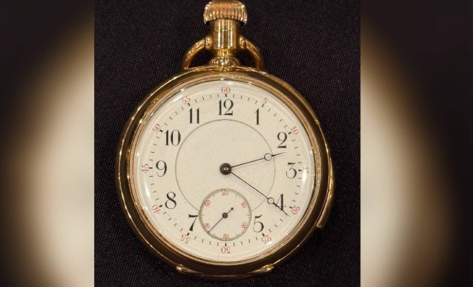 Ora që ndaloi me mbytjen e Titanikut shitet për 1 milion paund