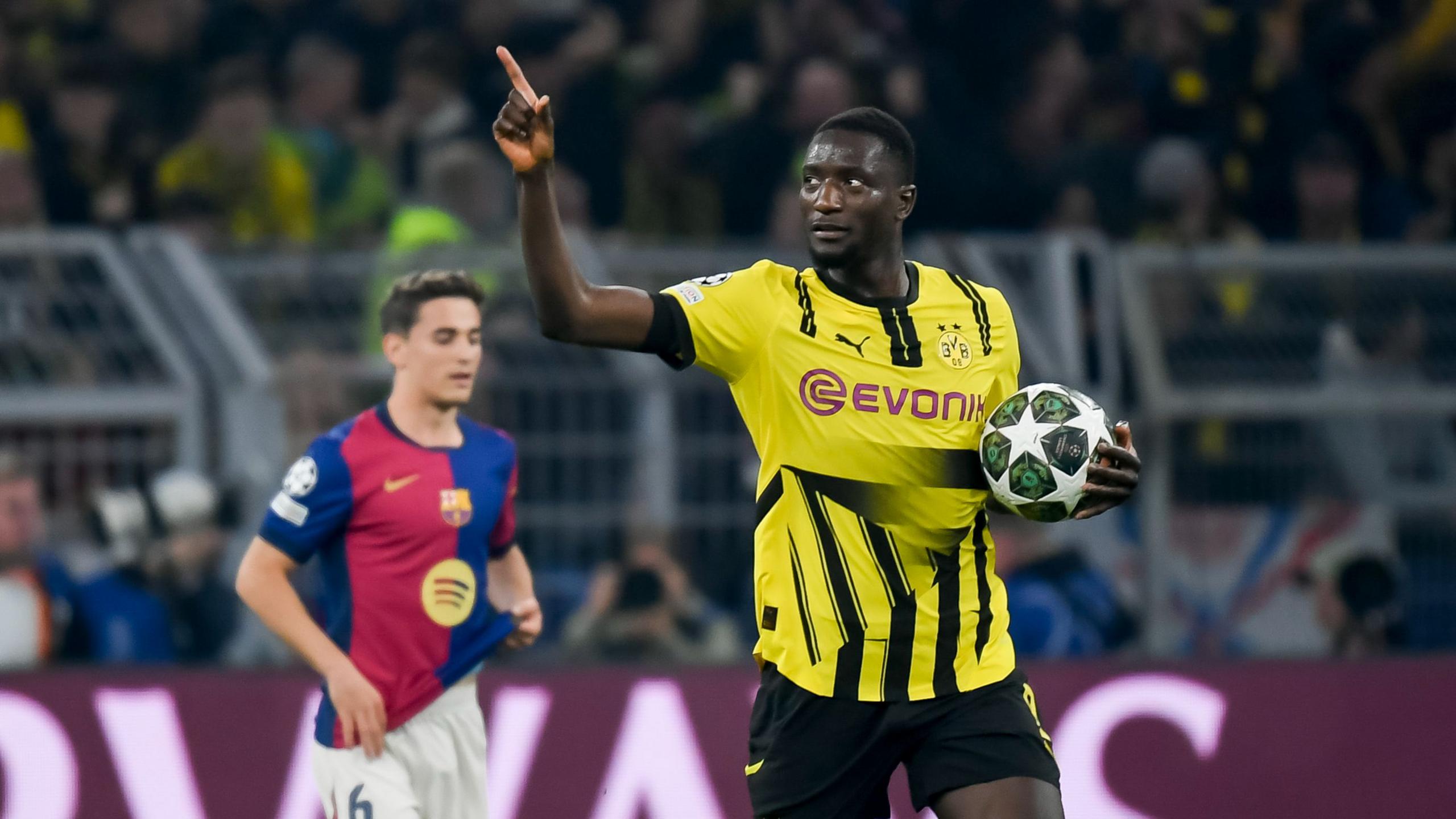 Borusia Dortmund vendos klauzolën 50 milionë euro, Guirassy mes Anglisë dhe Spanjës