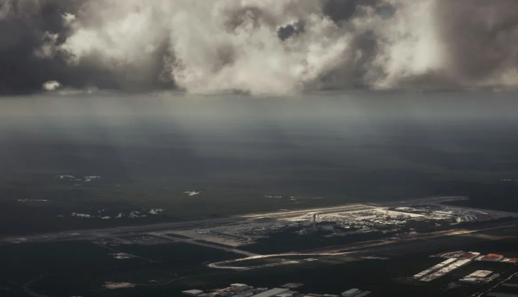 Përmbytje në Irak – Mbyllet aeroporti i Bagdadit, të paktën 3 të vdekur