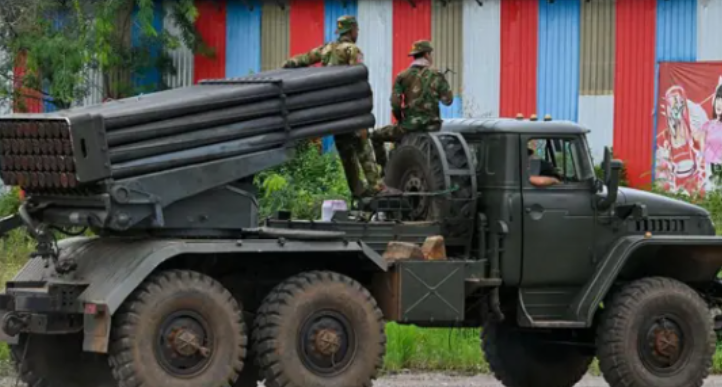 Përshkallëzohet tensioni në kufirin Tajlandë–Kamboxhia, shkelen angazhimet e armëpushimit, rritet bilanci i viktimave