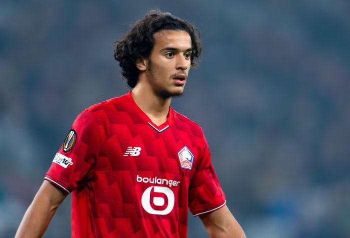 Gjiganti anglez futet në garë për yllin e Lille-s