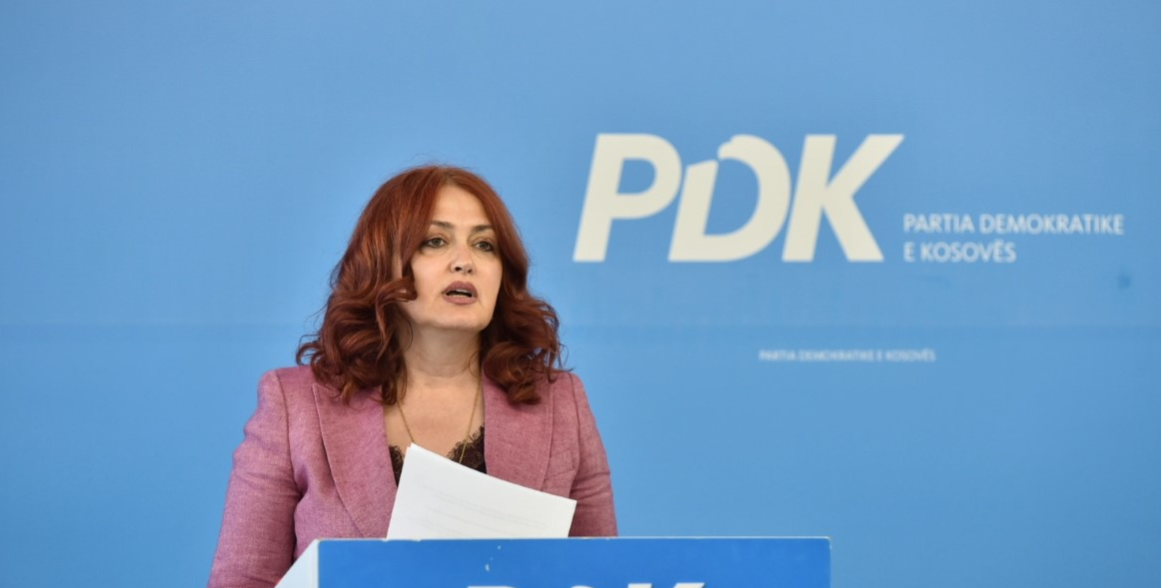 Eliza Hoxha reagon pas sjelljes agresive të Sami Kurteshit ndaj gazetarëve: “Çfarë niveli! Çfarë tmerri!