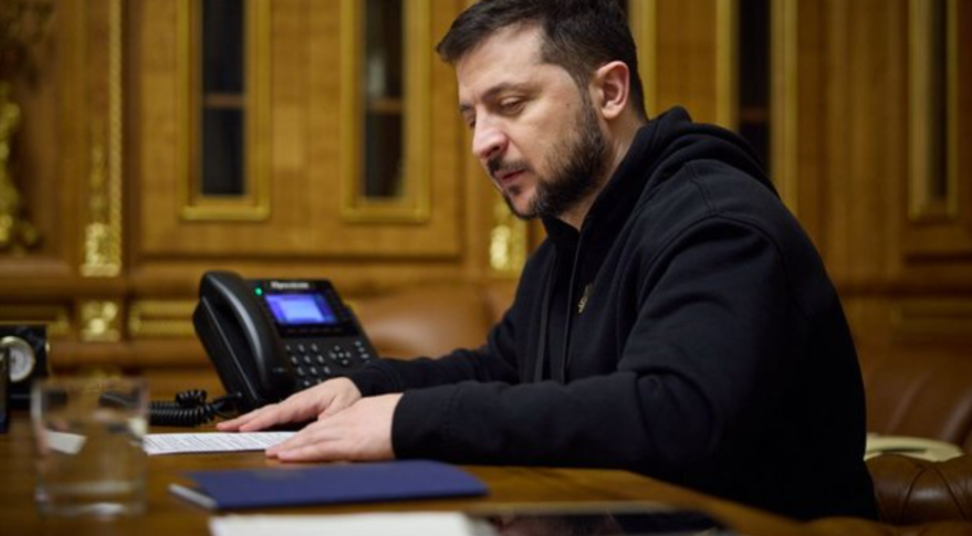 Zelensky telefonatë me presidentin e KiE-së: Presim që të vazhdojnë negociatat, t’i jepet fund luftës dhe të arrijmë paqen