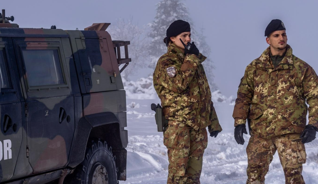 KFOR rrit patrullimet në Kosovë, siguron gatishmëri për çdo zhvillim të sigurisë