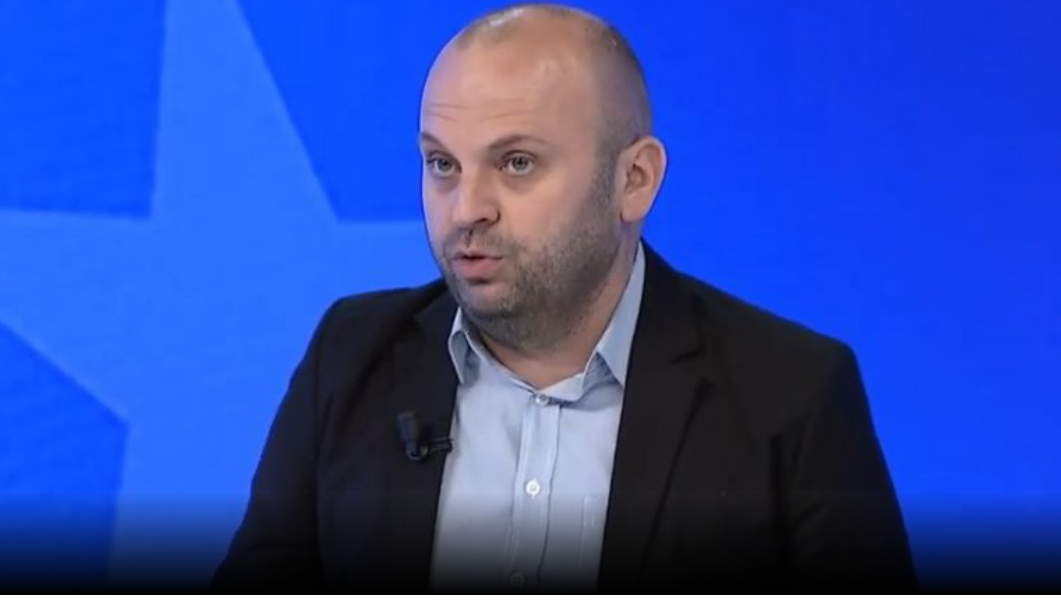 “AAK do ta kalojë pragun” – Mushkolaj: NISMA ende mund t’i bashkohet LDK-së para zgjedhjeve