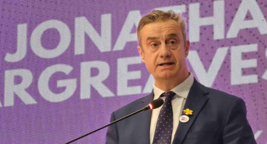 Ambasadori britanik reagon ashpër pas moscertifikimit të Listës Srpska: Seriozisht i shqetësuar