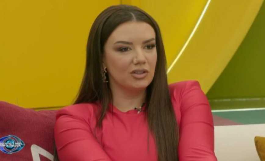 E akuzonte për lidhje me vëllanë e saj, Sasa zbulon abuzimin nga i dashuri E akuzonte për lidhje me vëllanë e saj, Sasa zbulon abuzimin nga i dashuri
