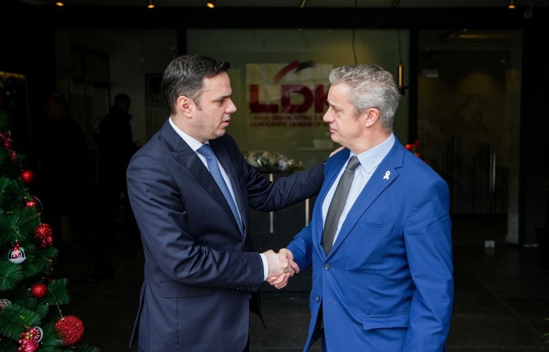 Abdixhiku dhe ambasadori britanik diskutuan mbi zhvillimet e fundit në vend