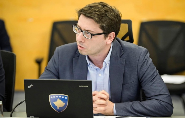 Paga e 13-të, Murati i përgjigjet opozitës: Është paraparë në buxhetin 2026